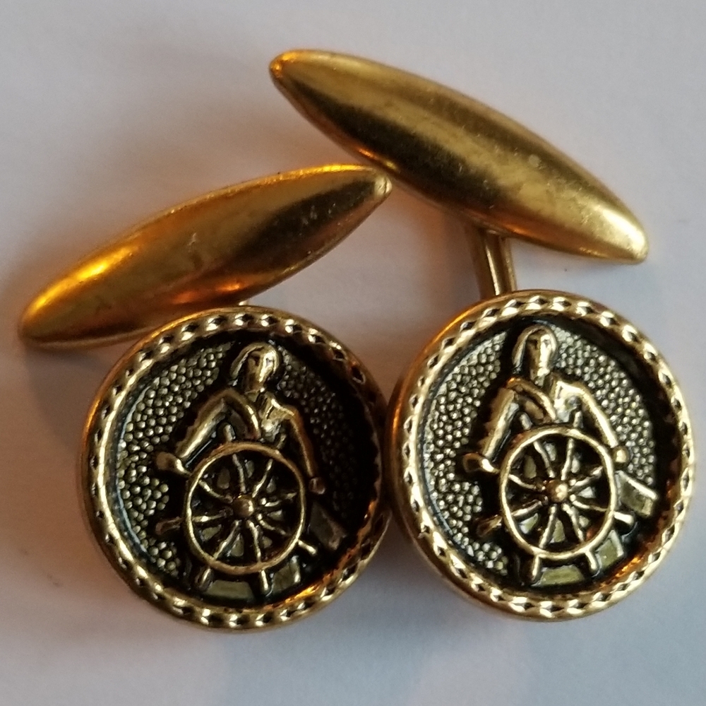 Relisted - Vintage cuff links gold tone sailor ship wheel button cufflinks - Picture 1 of 9